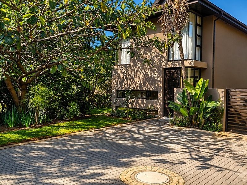 Available Immediately! Unfurnished Townhouse To Rent in Zimbali Estate, Ballito - Photo 1