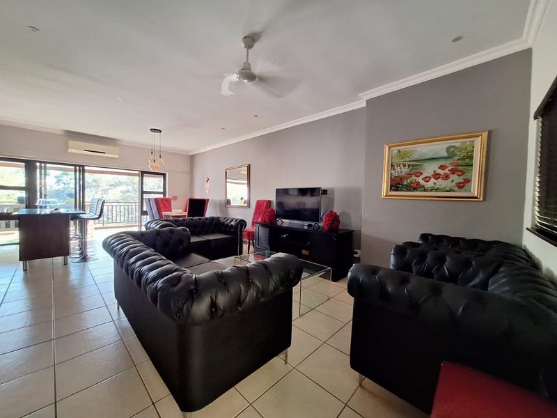 3 Bedroom Apartment with Double Garage in Hilltop Private Estate - Photo 9