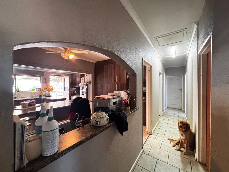 Spacious Family Home with Versatile Living in Bonnie Brook - Photo 9