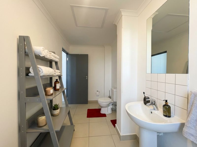 Rare 101m2 2-Bedroom Apartment To Rent | Upper East Side, Salt River - Photo 4