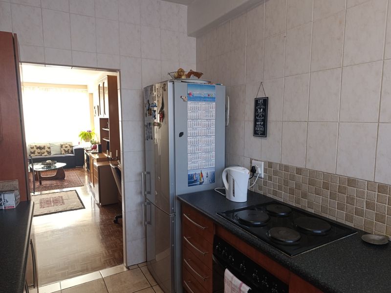 Expansive Exclusive Once in a Lifetime Opportunity 1 Bed Apartment For Sale in Florida, Roodepoort - Photo 8