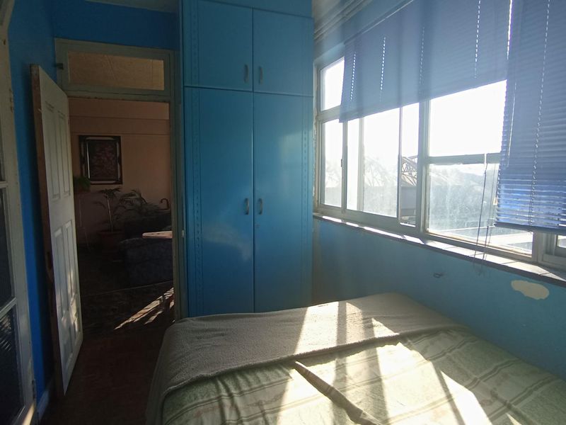 1.5 Bedroom Apartment For Sale - North Beach - Photo 9
