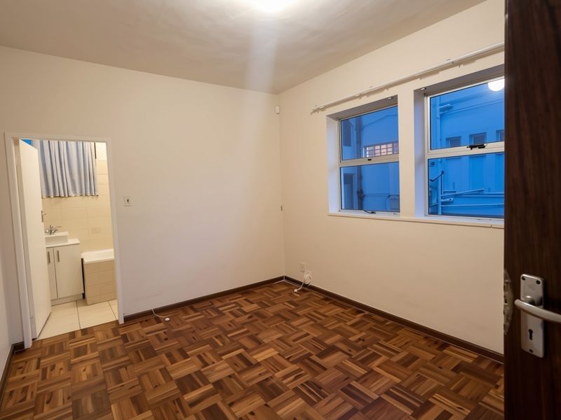 Apartment For Sale in Humewood, Port Elizabeth - Photo 4