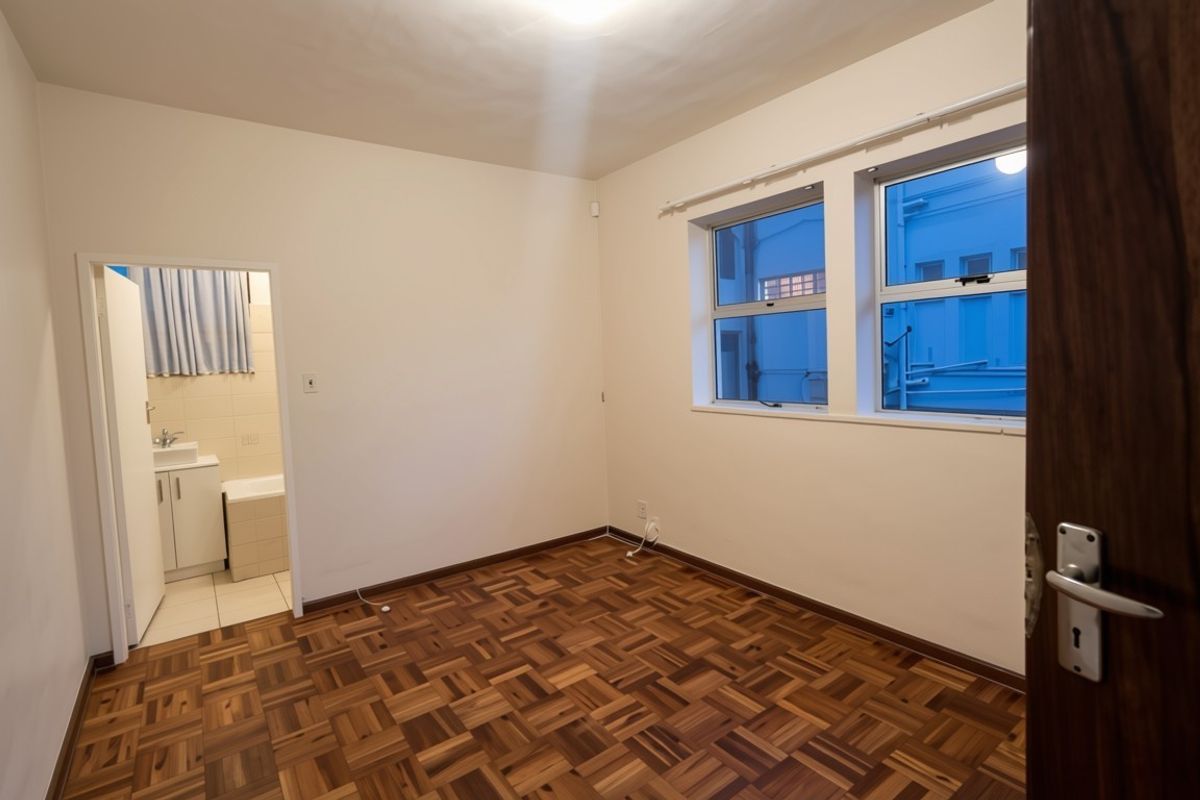 Apartment For Sale in Humewood, Port Elizabeth - Photo 4