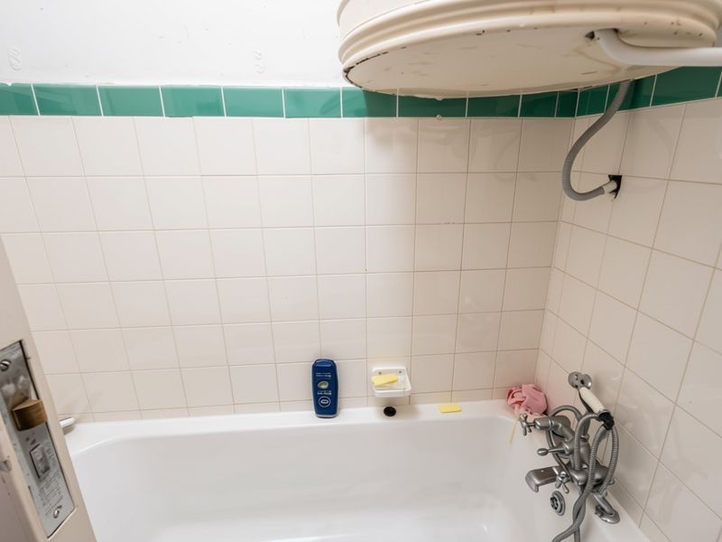 Apartment For Sale in Humewood, Port Elizabeth - Photo 6