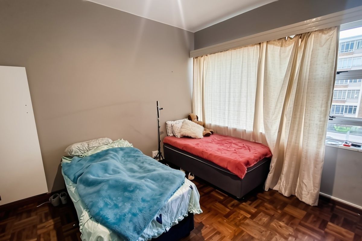 Apartment For Sale in Humewood, Port Elizabeth - Photo 5