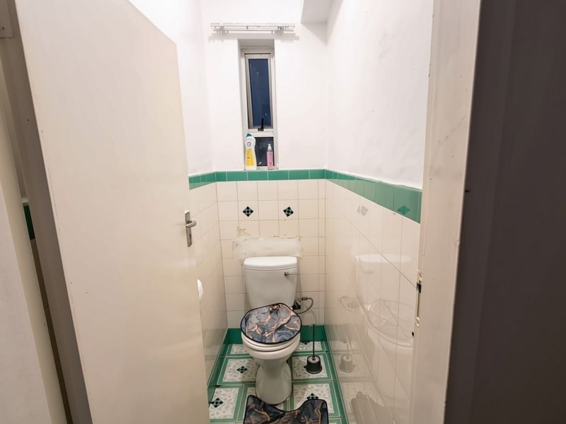 Apartment For Sale in Humewood, Port Elizabeth - Photo 8