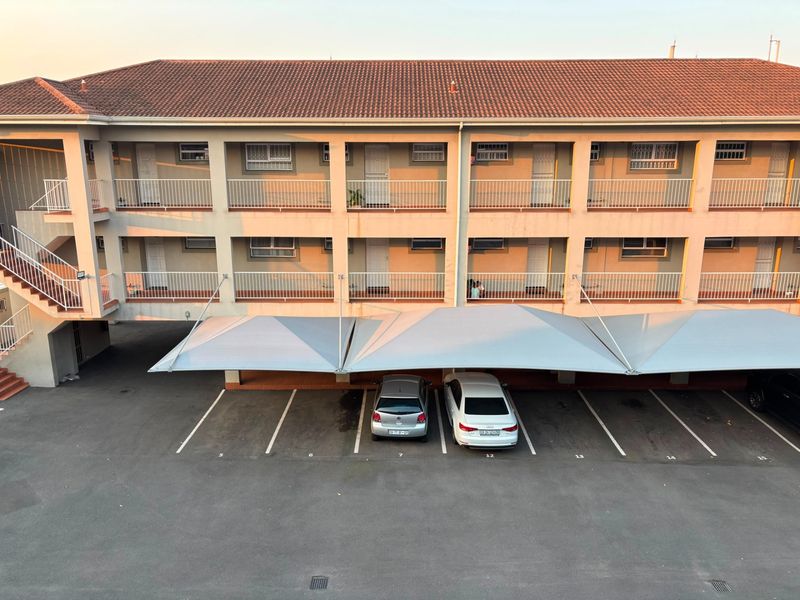 Two bedroom modern Apartment For Sale in Glenwood, Durban, KwaZulu Natal - Photo 2