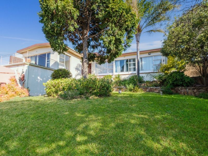 4 House For Sale in Silverfields, Krugersdorp - Photo 1