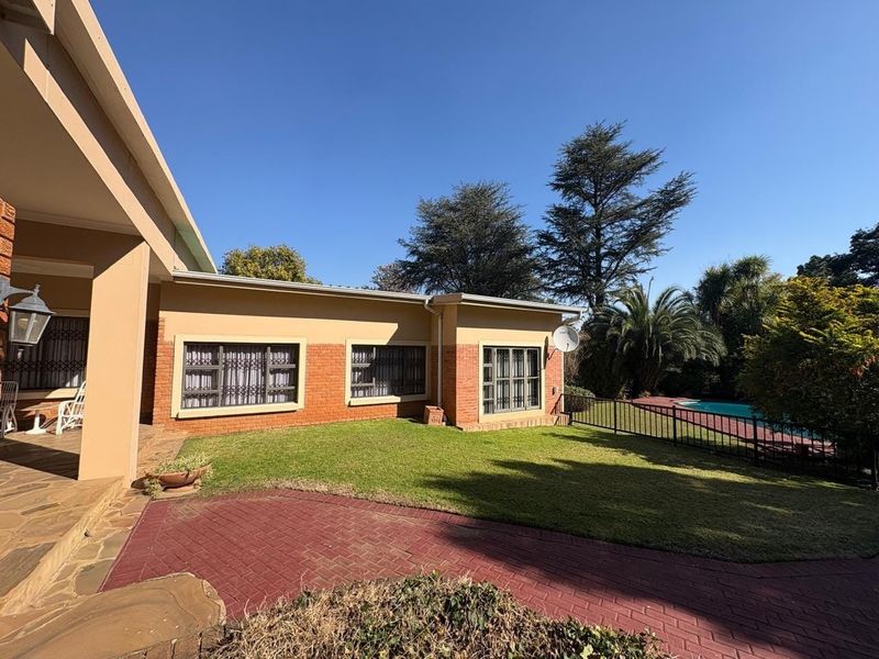 House For Sale in Signal Hill, Newcastle, KwaZulu Natal - Photo 4