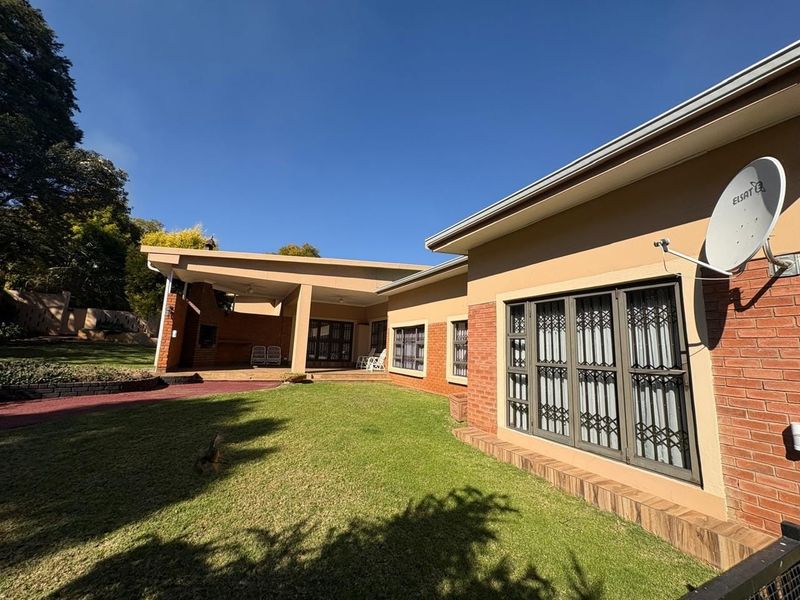 House For Sale in Signal Hill, Newcastle, KwaZulu Natal - Photo 5