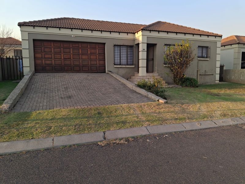 House For Sale in Jackaroo Park, Witbank - Photo 1
