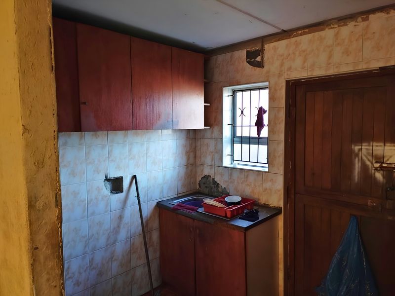 House For Sale in Hillcrest Heights Blue Downs Western Cape - Photo 6