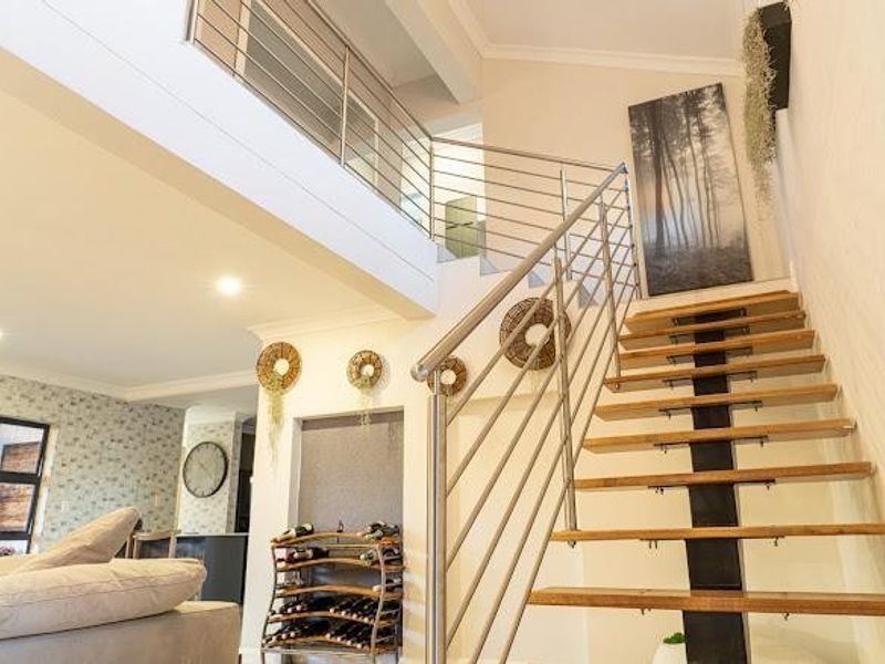 Townhouse For Sale in Ruimsig, Roodepoort - Photo 1