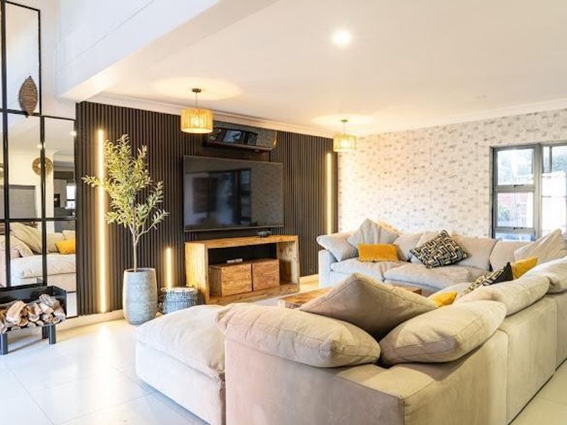 Townhouse For Sale in Ruimsig, Roodepoort - Photo 4