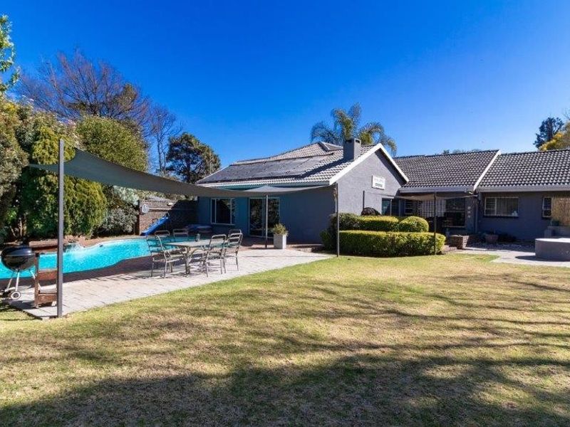 House For Sale in Aston Manor, Kempton Park - Photo 2