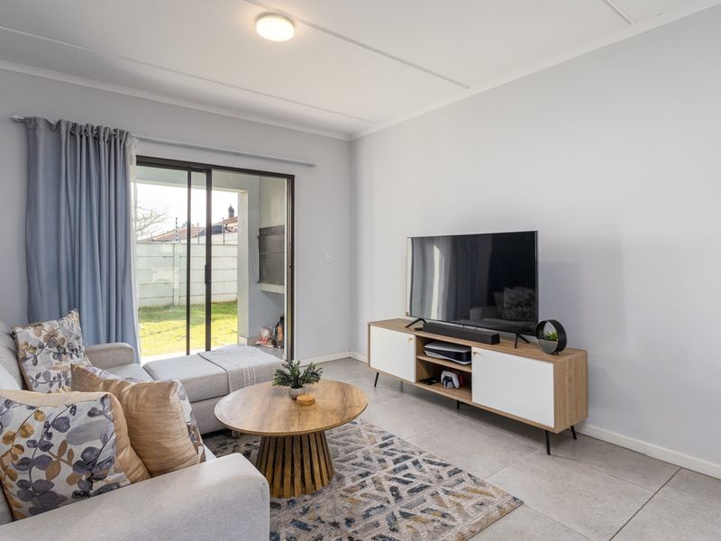 Modern Ground Floor Apartment with garden - Photo 8