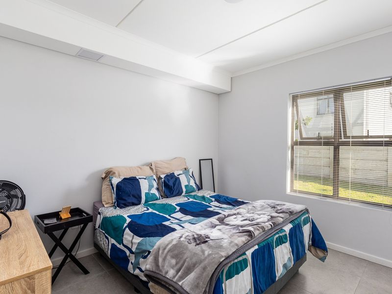 Modern Ground Floor Apartment with garden - Photo 9