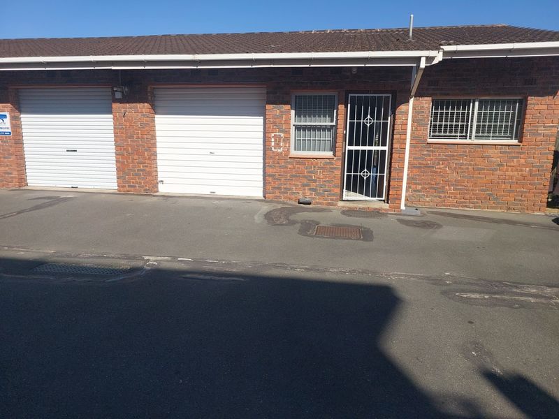 3 BEDROOM COMPLEX FOR SALE IN CENTRAL MALVERN - Photo 1