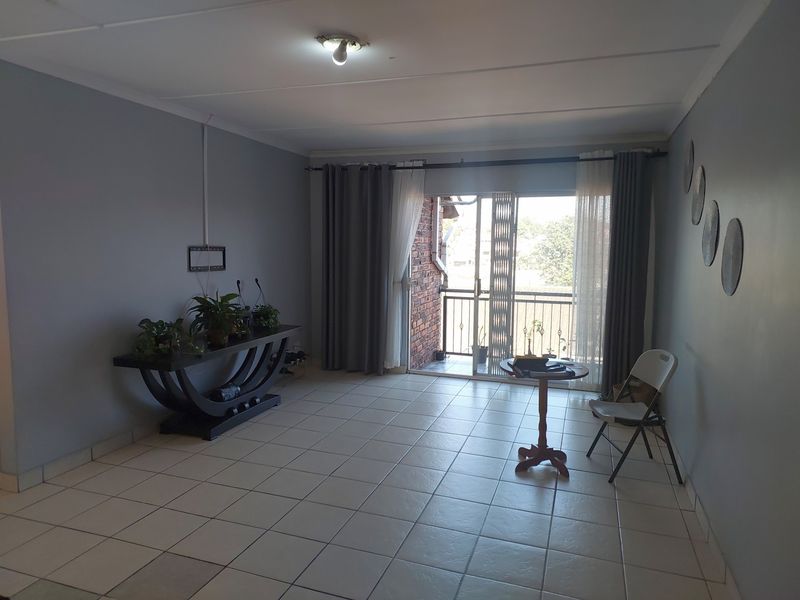 3 BEDROOM COMPLEX FOR SALE IN CENTRAL MALVERN - Photo 2