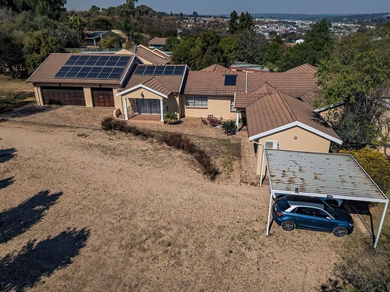 House For Sale in Chartwell, Randburg - Photo 5