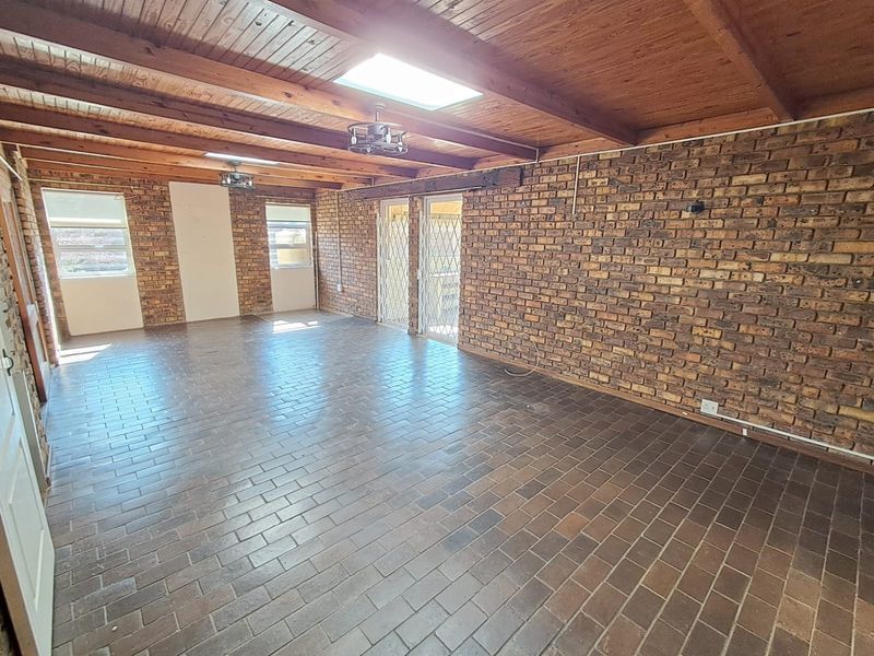House For Sale in Wierda Park, Centurion - Photo 4