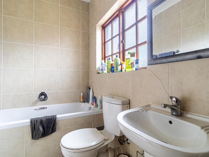 House For Sale in Summerset Midrand - Photo 10