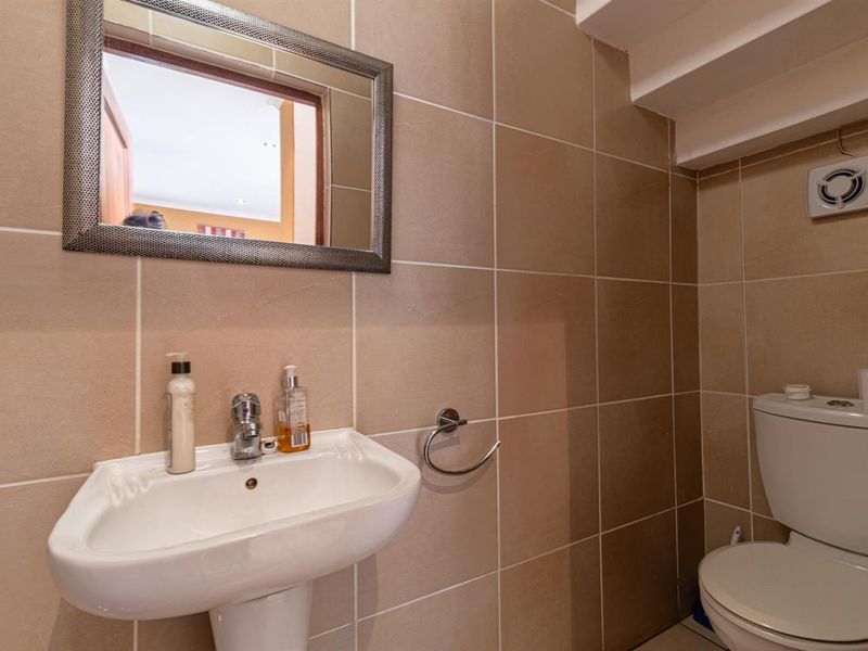 House For Sale in Summerset Midrand - Photo 8