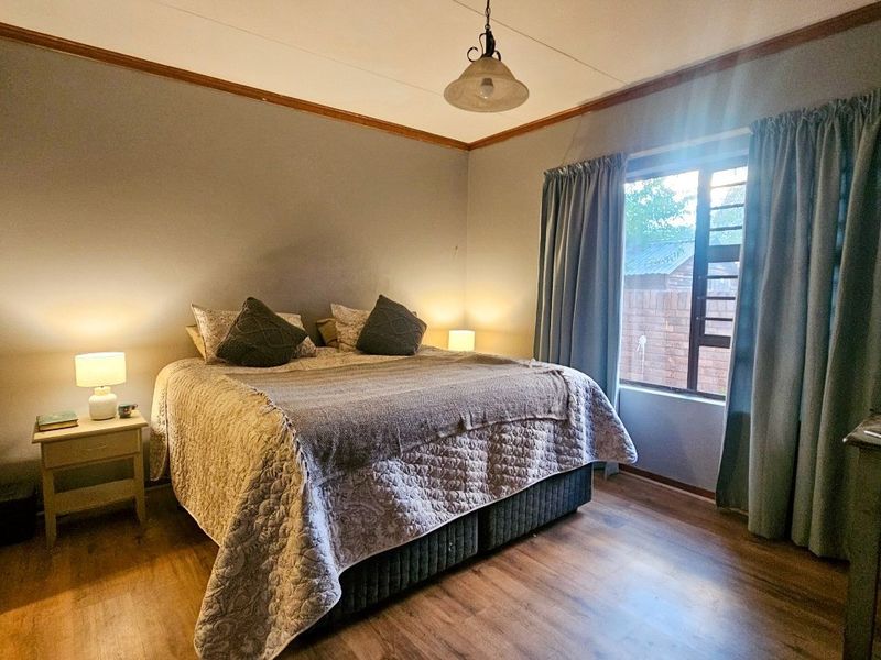 Welcome Home: Space, Comfort, and Endless Possibilities (with a Flat) in Hillcrest, Kimberley - Photo 6