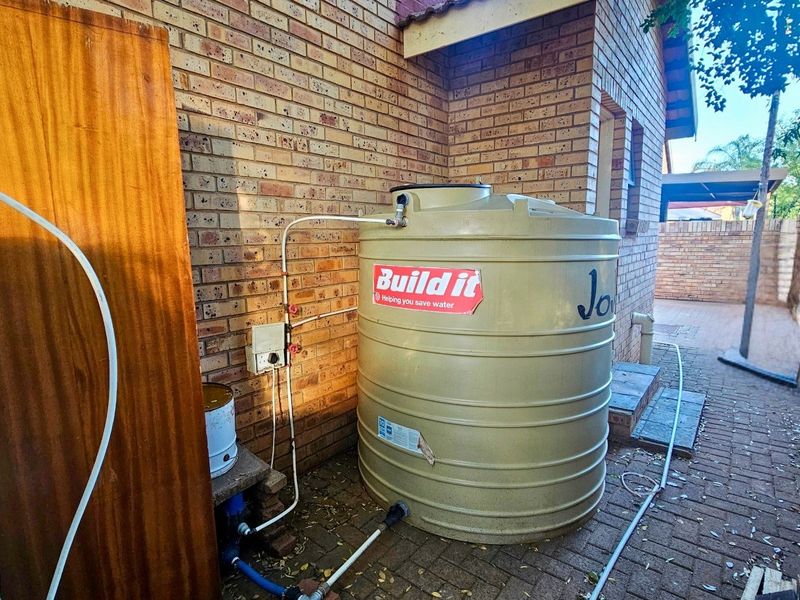 Welcome Home: Space, Comfort, and Endless Possibilities (with a Flat) in Hillcrest, Kimberley - Photo 9