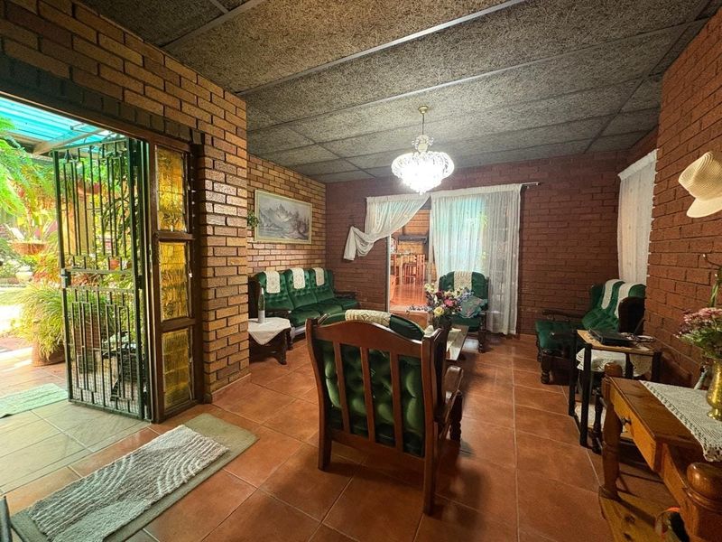 House For Sale in Pioneer Park, Newcastle, KwaZulu Natal - Photo 9
