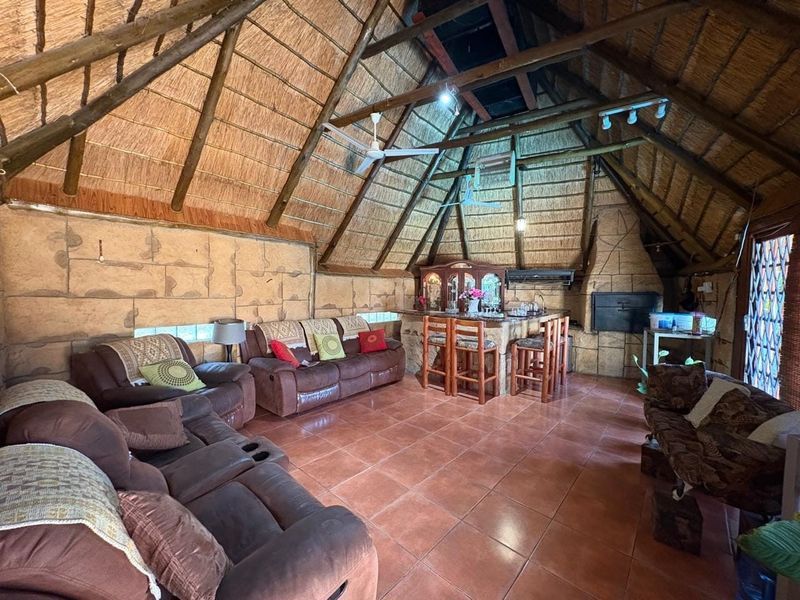 House For Sale in Pioneer Park, Newcastle, KwaZulu Natal - Photo 7