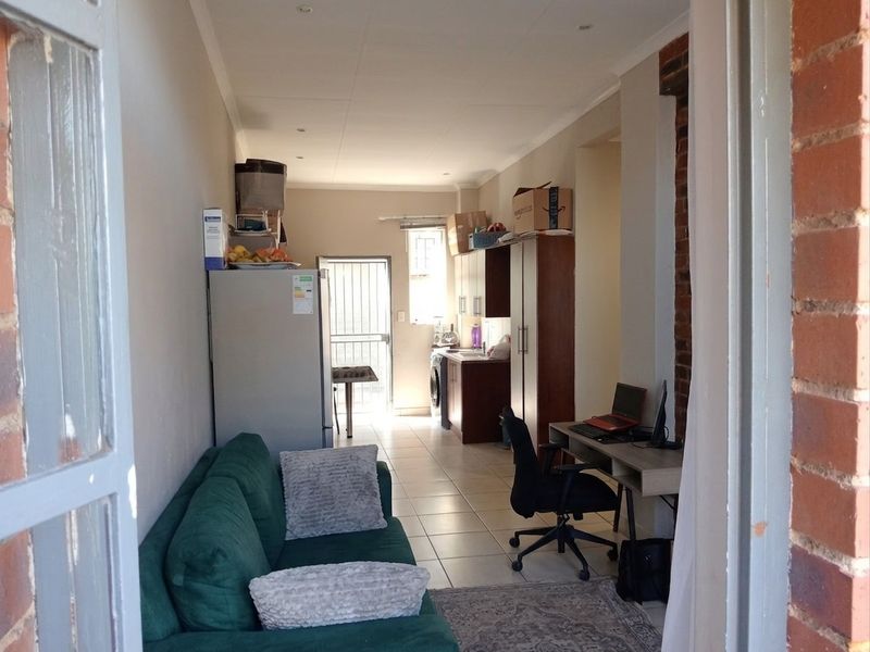 Apartment For Sale in Buccleuch, Sandton R595k - Photo 3