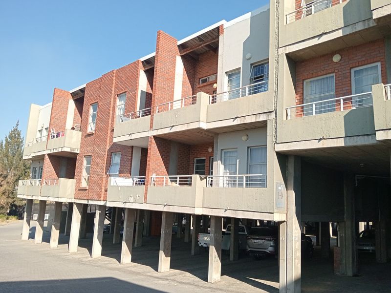 Apartment For Sale in Buccleuch, Sandton R595k - Photo 2