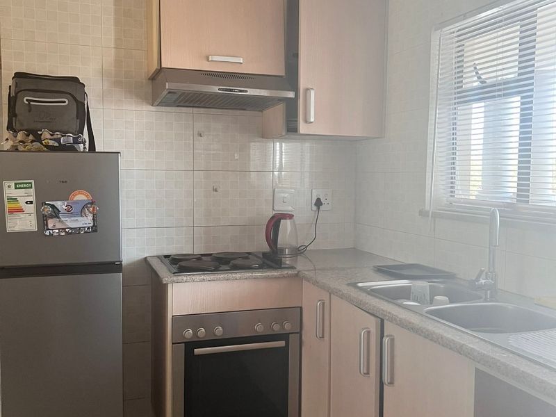 1 Bedroom Apartment To Rent in Noordwyk, Midrand - Photo 4