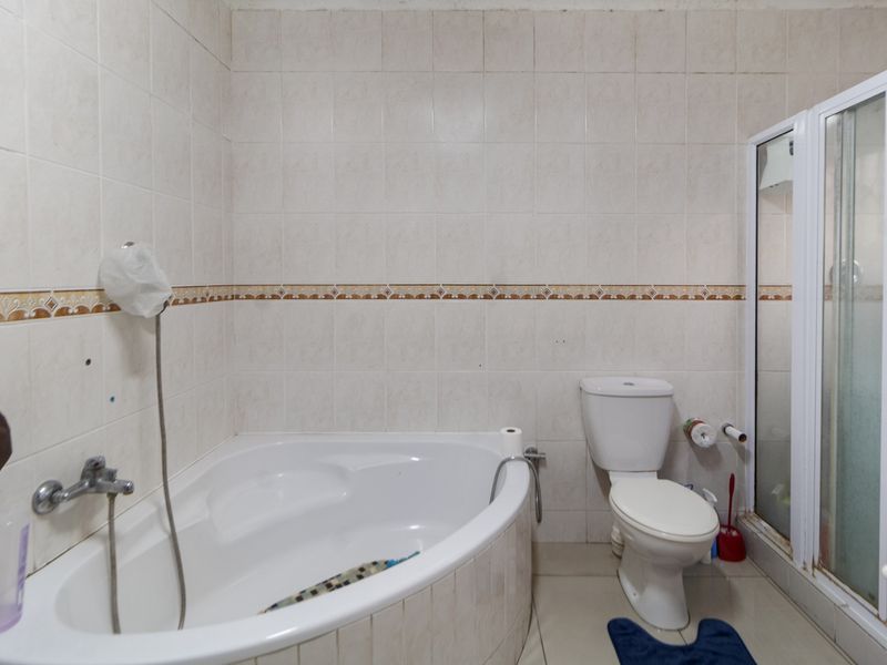 PAROW VALLEY PROPERTY FOR SALE - Photo 6