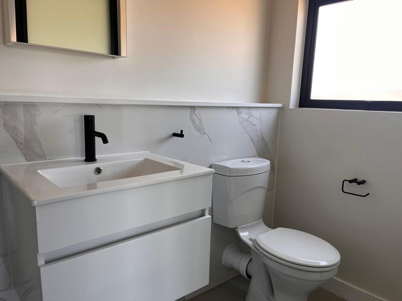 2 Bedroom Apartment in Munyaka Lifestyle Estate - Photo 4