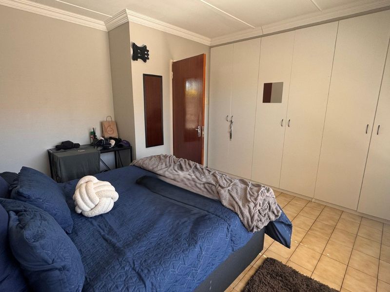 Ideal Townhouse Close to the University - Photo 9
