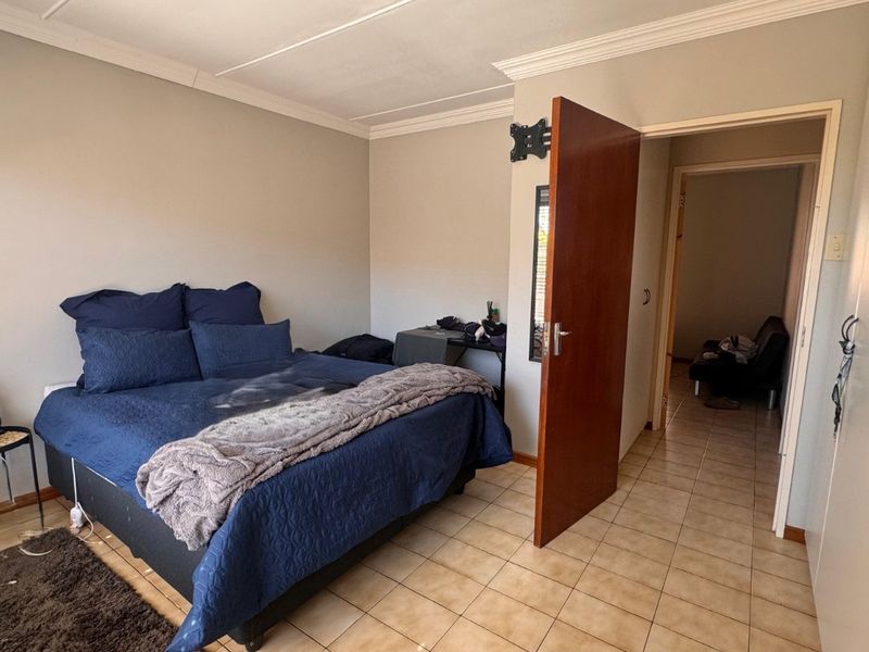 Ideal Townhouse Close to the University - Photo 10