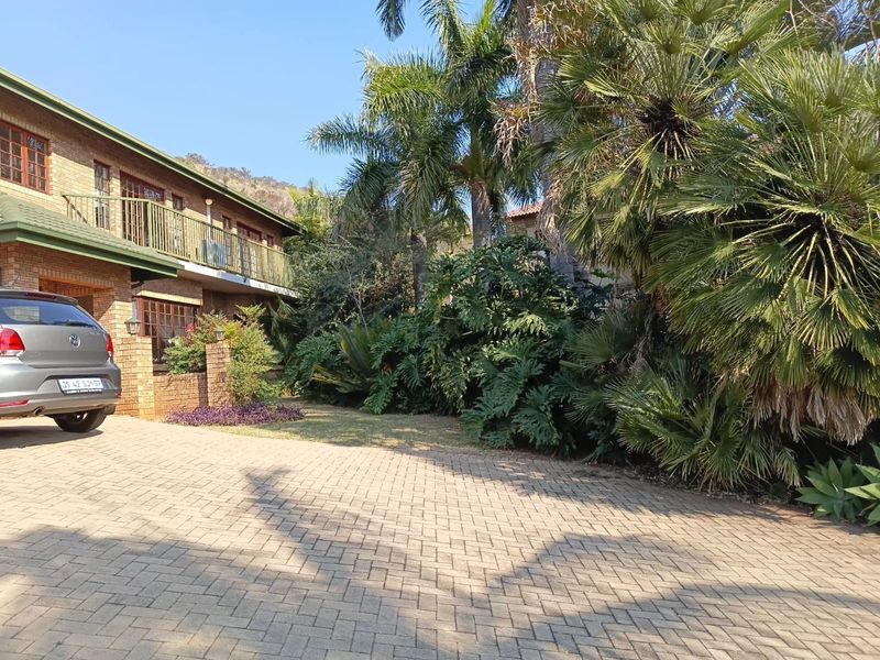 Execuive FamilySanctuary For Sale in Amandasig, Akasia - Photo 2