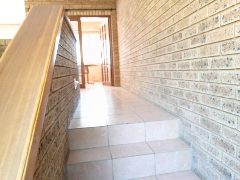 Execuive FamilySanctuary For Sale in Amandasig, Akasia - Photo 4