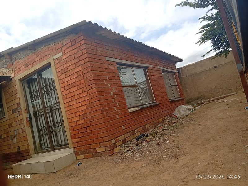 House For Sale in Zola, Soweto - Photo 5