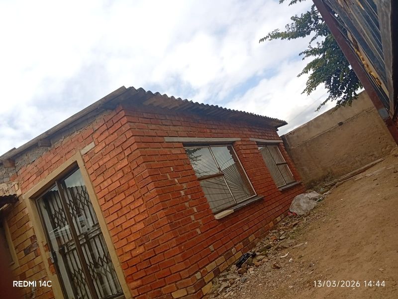 House For Sale in Zola, Soweto - Photo 3