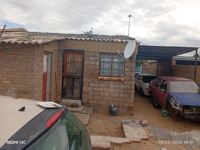 House For Sale in Zola, Soweto - Photo 6