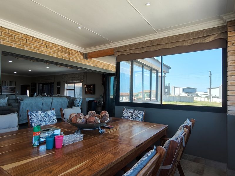 Well maintained family home with flat - Photo 7