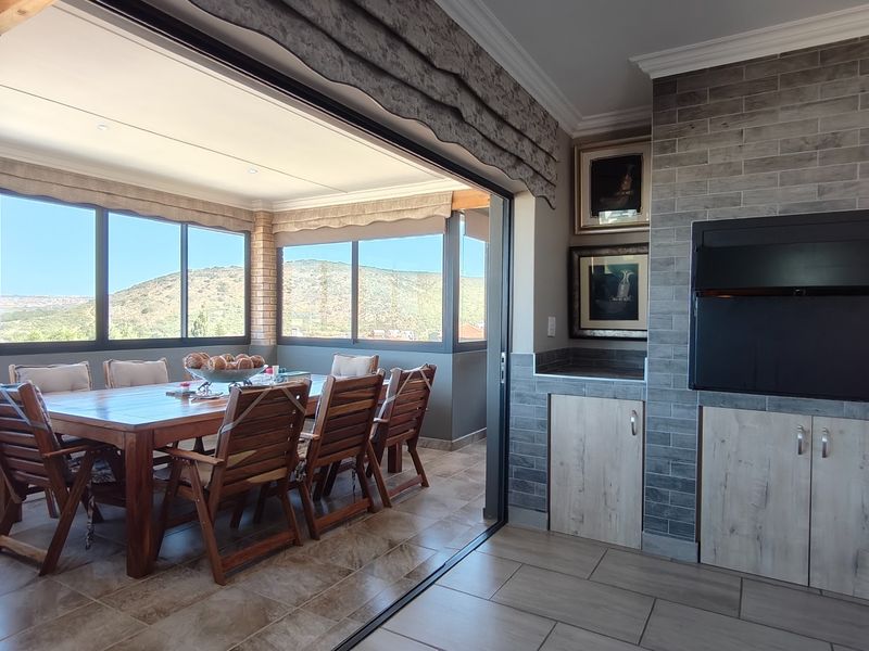 Well maintained family home with flat - Photo 6