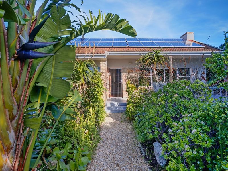 EXCLUSIVE MANDATE - A Home Where Generations Have Flourished - 200m from Pearson High School - Photo 1