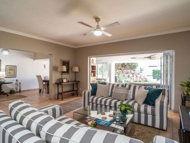 4 bed beachfront Townhouse For Sale in Umhlanga, KwaZulu Natal - Photo 4