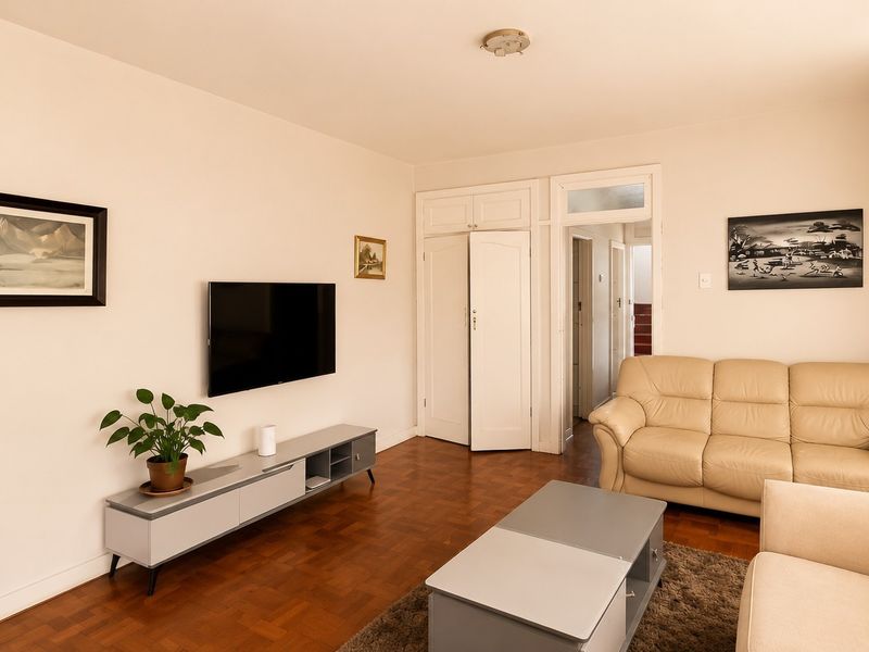 Quaint Bachelor Apartment with Garage in Bulwer For Sale - Photo 6