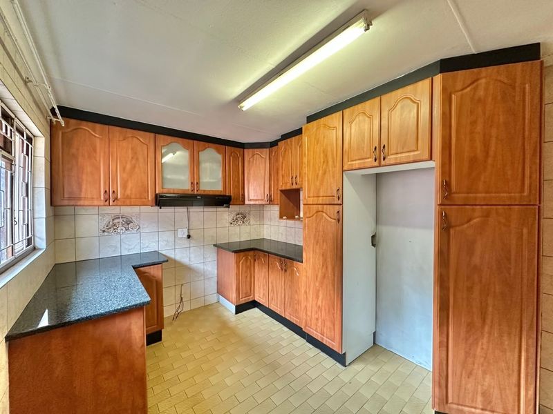 House For Rent in Newlands West, Durban, KwaZulu Natal - Photo 8